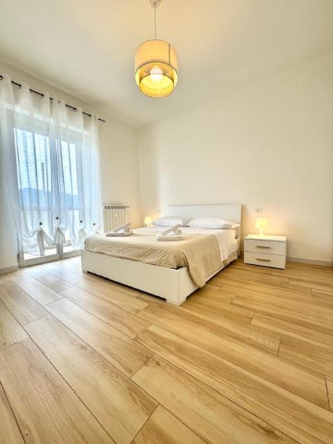Ferienwohnung Casa Di Elisa Savona Exterior foto